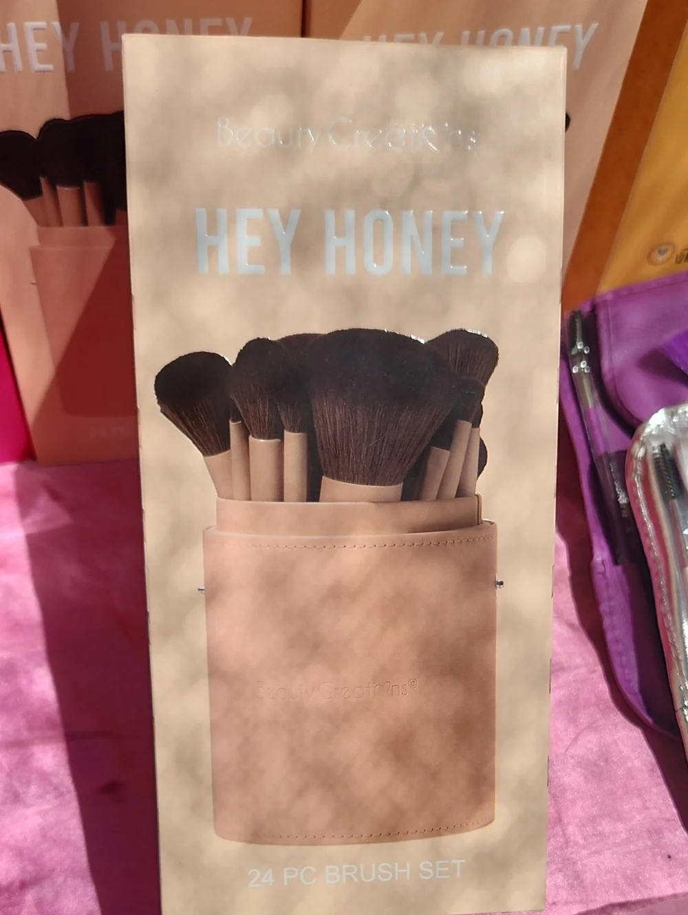 Beauty Creations Nude/Tan Makeup Brush Holder